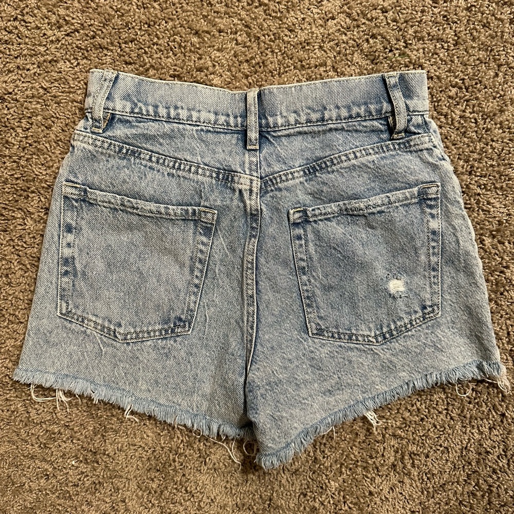 PacSun Light Wash High Rise Icon Denim Shorts - Picture 4 of 4